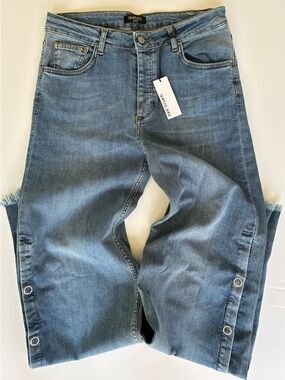 NWT Heartless Flared Wide Leg Snap Button Jeans